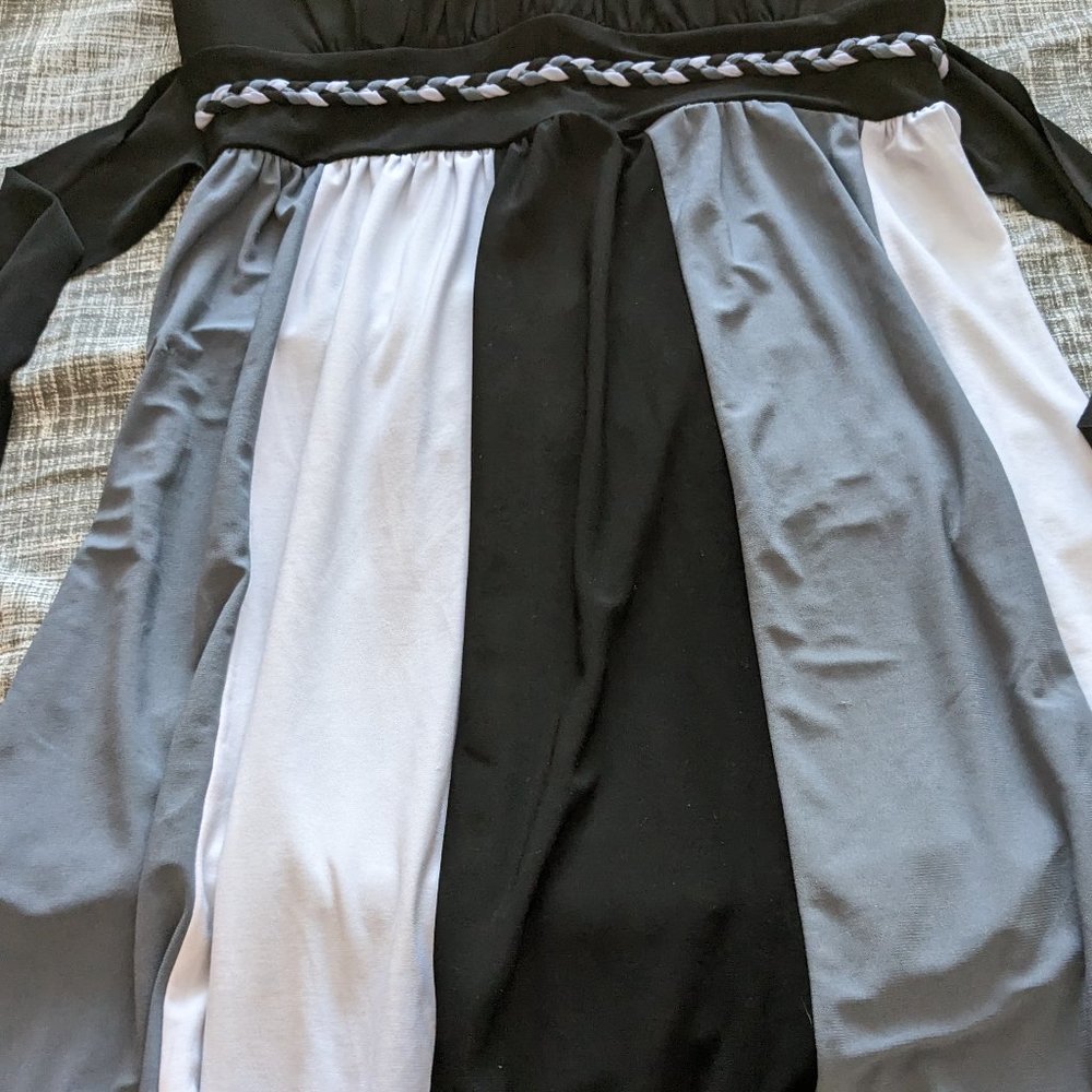 Mini Party Dress - Picture 9 of 10